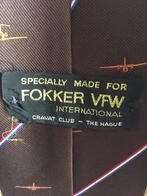 Fokker stropdas, bruin met vliegtuigjes. (2B23), Kleding | Heren, Tweedehands verkoop, Tweedehands verkoop, Ophalen of Verzenden