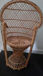 Retro poppenstoel/ plantenstoel/ pauwenstoeltje riet, 40 cm., Ophalen of Verzenden, Zo goed als nieuw