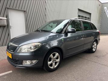 Skoda Fabia 1.2 TDI 55KW Combi 2011 Grijs beschikbaar voor biedingen