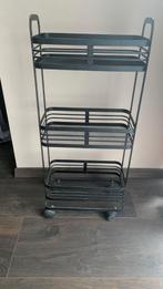 Metalen trolley met drie verdiepingen. 33x18x74 cm., Ophalen of Verzenden