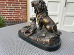Bronzen sculptuur Leeuw en Leeuwin, Art Nouveau, G. Gardet, Ophalen of Verzenden, Brons
