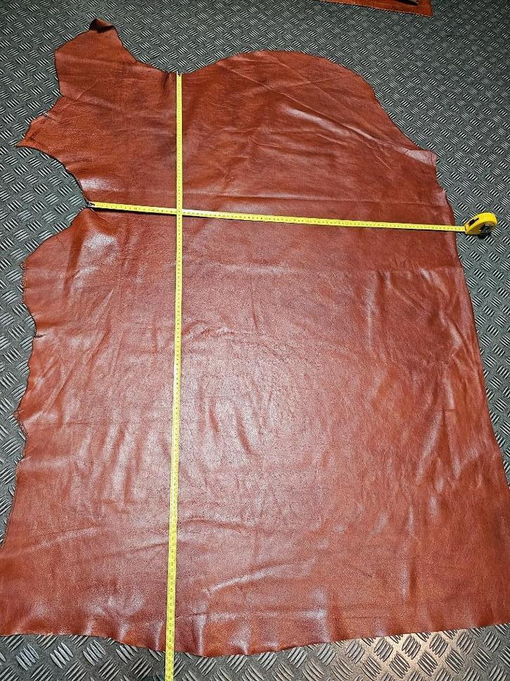 Rund - Leer Kastanje(zie omschrijving!), Hobby en Vrije tijd, Stoffen en Lappen, Nieuw, Leer of Kunstleer, 30 tot 120 cm, 30 tot 200 cm