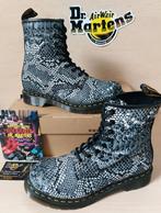 Dr. Martens 1460 Black + White, Boa Print Maat: 39 UK6, Kleding | Dames, Schoenen, Nieuw, Lage of Enkellaarzen, Grijs, Ophalen of Verzenden