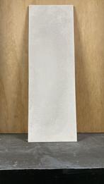 Op = op ->  wandtegel licht grijs 25x75, Ophalen, 60 cm of meer, Nieuw, 10 m² of meer