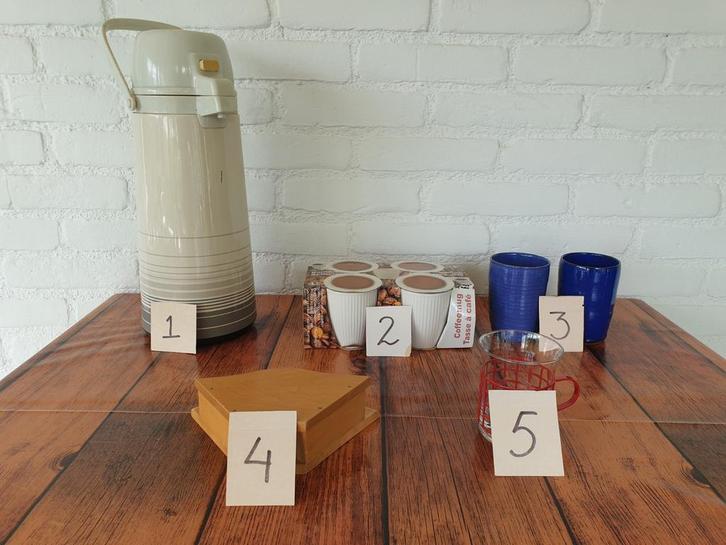 Airpot koffiekopjes bekers theeglas, Huis en Inrichting, Keuken | Servies, Gebruikt, Kop(pen) en/of Schotel(s), Overige stijlen