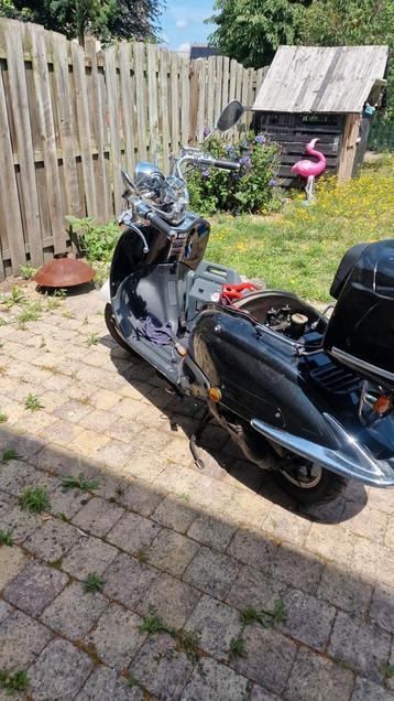AGM Retro scooter beschikbaar voor biedingen