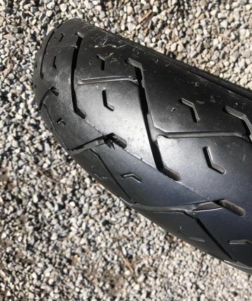 Avon Super Venom AM18 achterband, nooit gebruikte band beschikbaar voor biedingen