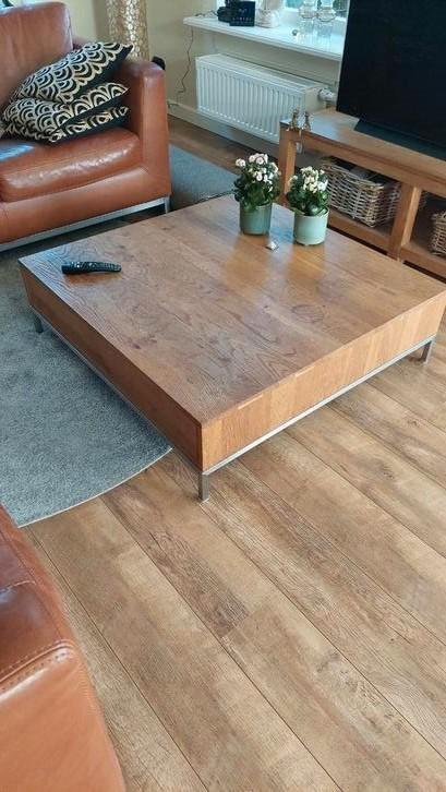 Moderne eiken salontafel met lade 1x1 m, Huis en Inrichting, Tafels | Salontafels, Zo goed als nieuw, Minder dan 50 cm, 50 tot 100 cm