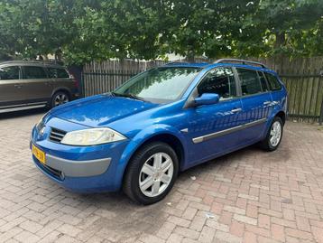 Renault Mégane Grand Tour 2.0-16V Privilège Comfort Airco  beschikbaar voor biedingen