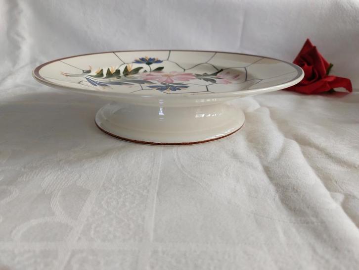 St. Amand decor Maurice | taartplateau op voetje, Antiek en Kunst, Antiek | Servies los, Ophalen of Verzenden