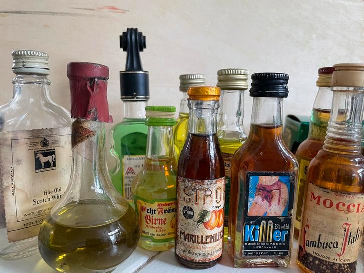 Miniatuur Flesjes, drank, Verzamelen, Wijnen, Gebruikt, Overige typen, Overige gebieden, Ophalen of Verzenden