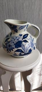 Vintage Schenkkan met Blauw Bloemmotief, Ophalen of Verzenden