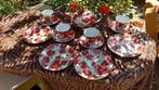 Porselein thee ontbijt servies 4 personen rood bloem, Huis en Inrichting, Keuken | Servies, Ophalen, Nieuw, Porselein, Overige stijlen