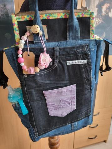 Grote luiertas van oude jeans  beschikbaar voor biedingen