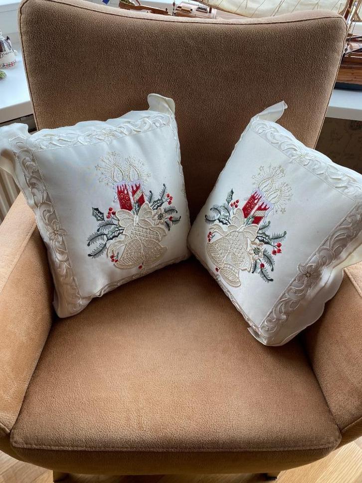 Kerstset – tafelloper + 2 sierkussens, Diversen, Kerst, Gebruikt, Ophalen