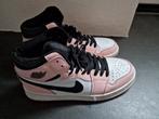 Nike Jordan zwart roze maat 37/38, Ophalen of Verzenden, Zo goed als nieuw, Meisje, Sportschoenen