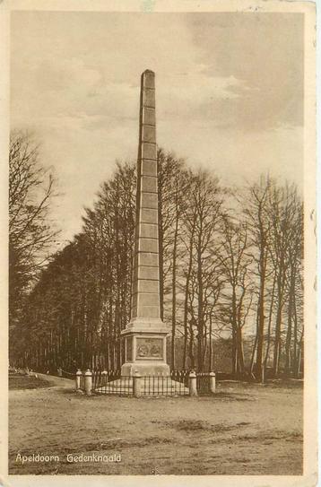 (701-044-017) Apeldoorn Gedenknaald beschikbaar voor biedingen