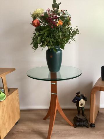 Design Bijzettafel/Plantentafel Kersenhout & Glas beschikbaar voor biedingen