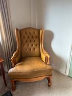 Klassieke Oorfauteuil van Leer en Hout, Huis en Inrichting, Fauteuils, Ophalen, Gebruikt, Minder dan 75 cm, 50 tot 75 cm