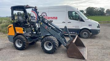 NETTE STRAKKE GIANT V452T 2783 draaiuren beschikbaar voor biedingen