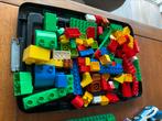 Dublo met bouwplaat en leuke auto’s van Duplo en poppetjes., Ophalen of Verzenden, Gebruikt, Overige merken