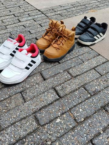 Schoenen 3 paar | Maat 27 | nike en adidas beschikbaar voor biedingen