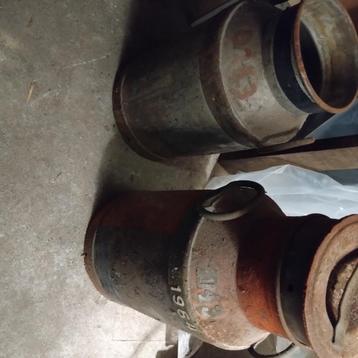 2 melkbussen te koop ( 50 euro per 2 beschikbaar voor biedingen