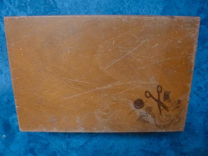 Oud naaikistje., Antiek en Kunst, Curiosa en Brocante, Ophalen of Verzenden