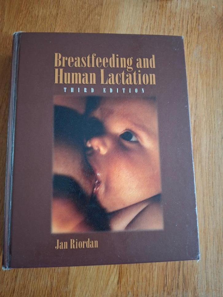 Breastfeeding and Human lactation,, Boeken, Overige Boeken, Gelezen, Ophalen