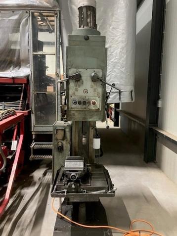 kolomboormachine beschikbaar voor biedingen