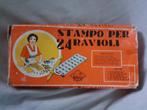 Retro, Vintage ravioli vorm in doos "P.I.O", Ophalen of Verzenden, Huis en Inrichting