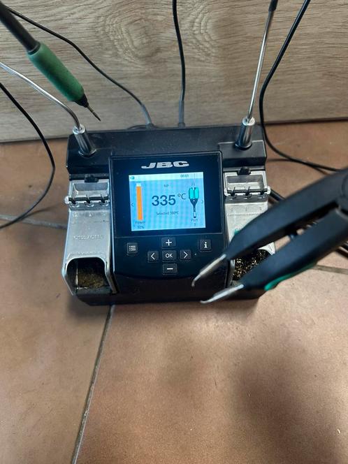 JBC NASE-2C Soldeerstation, Hobby en Vrije tijd, Elektronica-componenten, Gebruikt, Ophalen