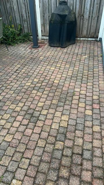 Cobblestones gratis af te halen 42 m2 beschikbaar voor biedingen