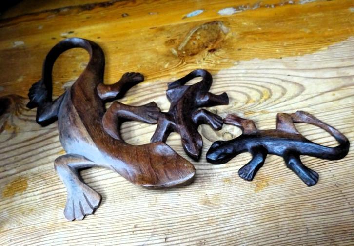 3 Hout geneden gekko's / salamanders, Antiek en Kunst, Kunst | Beelden en Houtsnijwerken, Verzenden