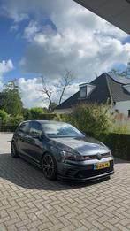 Volkswagen Golf 2.0 Clubsport 2016 / DYN / PANORAMA / STAGE, 65 €/maand, 4 cilinders, 14 km/l, 1600 kg