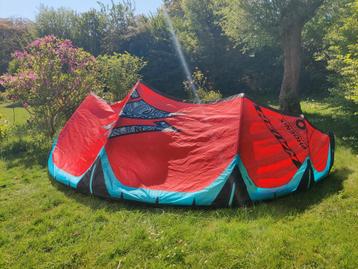 Naish Phoenix 9m kite 2023 beschikbaar voor biedingen