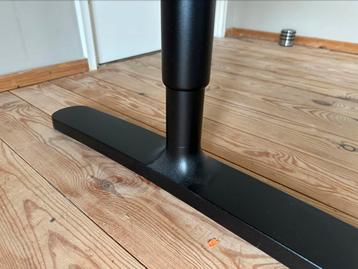 Ikea Bekant zwart bureau met afgeronde hoeken - afbeelding 5