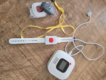 Sos alarmstation met ketting en armband beschikbaar voor biedingen