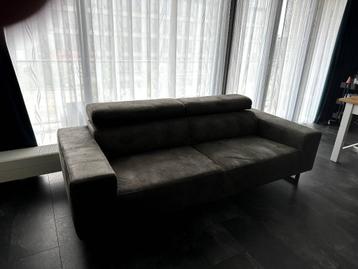 Te koop Bankstel met Hocker beschikbaar voor biedingen