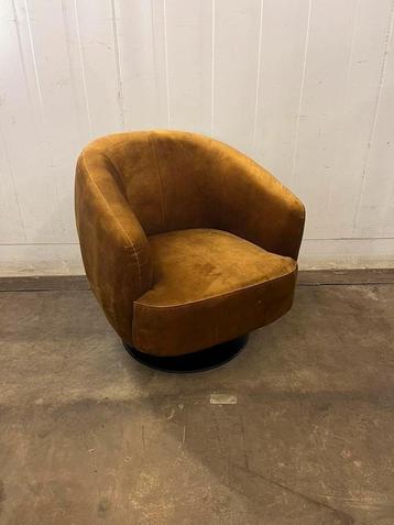 Eleonora Fauteuil Jaimey Oker Adore. Showroom model beschikbaar voor biedingen