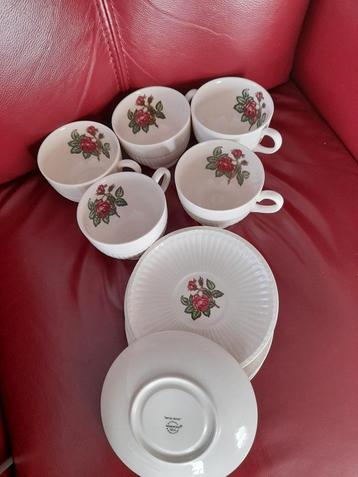 Wedgwood Moss Rose 9 cm Theekopjes & Schotels (5) beschikbaar voor biedingen