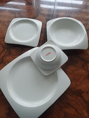 Schafer servies 12 personen beschikbaar voor biedingen