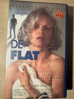 De Flat - VHS - Renee Soutendijk Zeldzame ex rental, Cd's en Dvd's, VHS | Film, Vanaf 16 jaar, Verzenden, Zo goed als nieuw, Thrillers en Misdaad