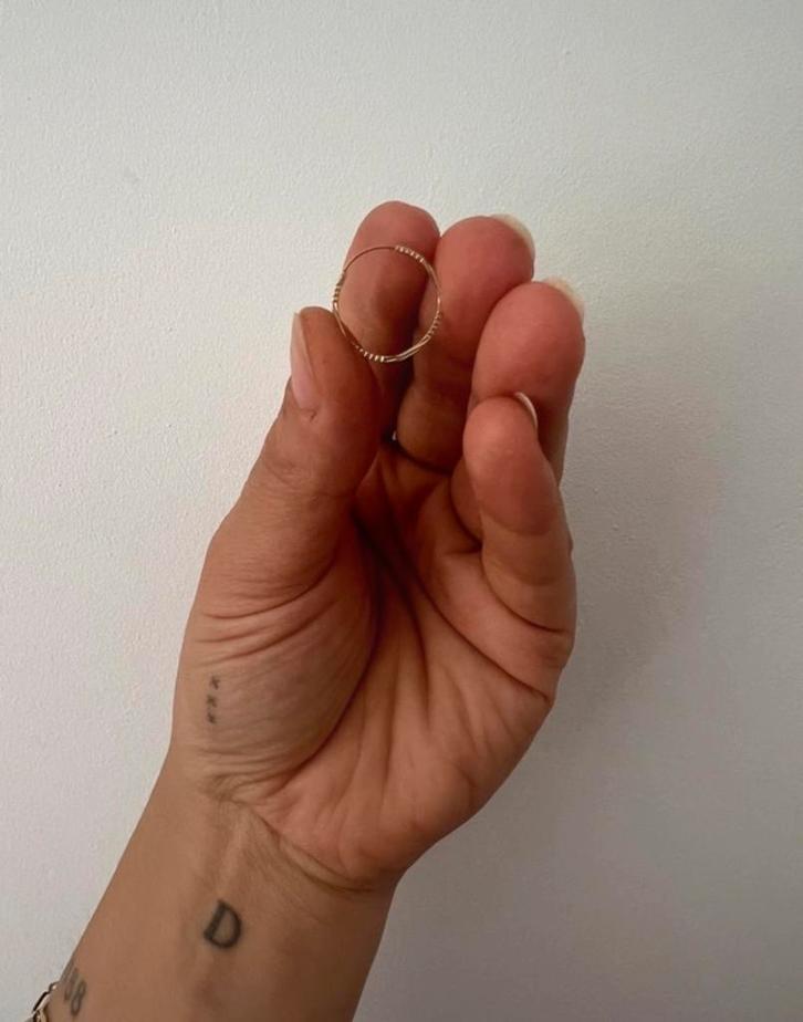 14 Karaat Gouden Oorring, Sieraden, Tassen en Uiterlijk, Ringen, Nieuw, Dame, Goud, Ophalen of Verzenden