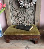 Oud voetenbankje met groen fluweel, Ophalen of Verzenden