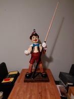 Pinokkio beeld met biljart kui, Verzamelen, Ophalen, Peter Pan of Pinokkio, Gebruikt, Beeldje of Figuurtje