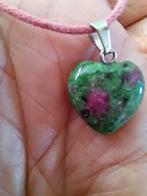 Hanger robijn in zoisiet, Sieraden, Tassen en Uiterlijk, Kettinghangers, Ophalen of Verzenden, Zo goed als nieuw, Overige voorstellingen