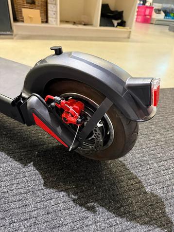 Bolht E-Kick Pro Elektrische Step - Zo Goed Als Nieuw! beschikbaar voor biedingen