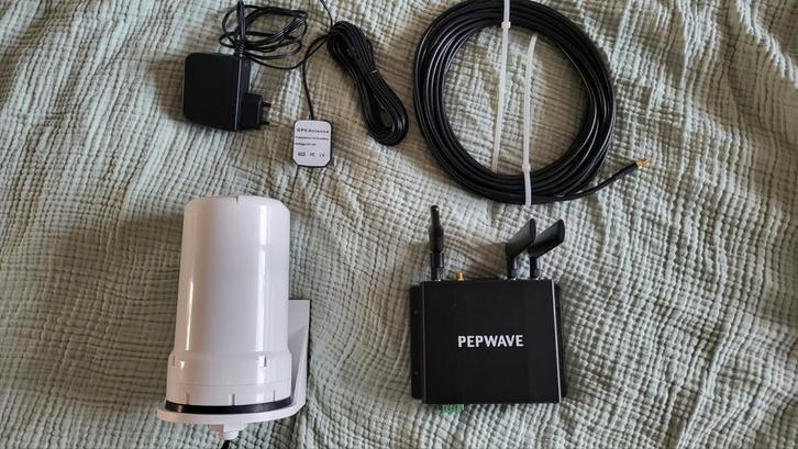 Pepwave Max BR1 4G LTE WIFI Router met Antenne - Camper/Boot, Computers en Software, Routers en Modems, Zo goed als nieuw, Ophalen of Verzenden