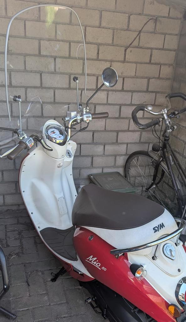 SYM Mio 50 Snorscooter - 11572km 2017, Fietsen en Brommers, Brommeronderdelen | Snorfietsen, Gebruikt, SYM, Overige typen, Ophalen